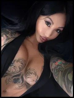 𝔦❤️𝔰𝔦𝔪𝔭𝔰 (@kiaramoontv)