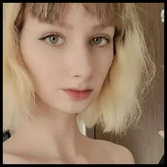 Lyra - Cute, petite, perfect pussy 🎀 (@lyrafae)