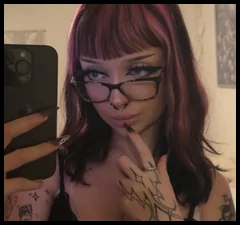 ♰ Lucy ♰ (@lucykitten)