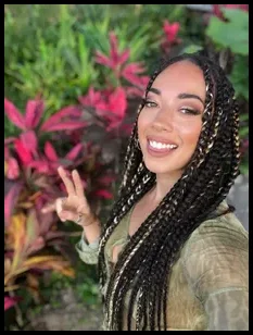 K. Lee (@kassandraluncut)