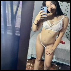Aria (thicc goth baddie) 🖤 (@ariasweetx)