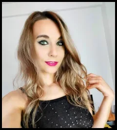 Naughty Adeline (@naughtyadeline)