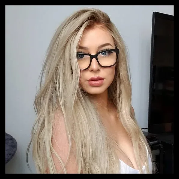 MIKAYLAH (@mikafans) photo 2