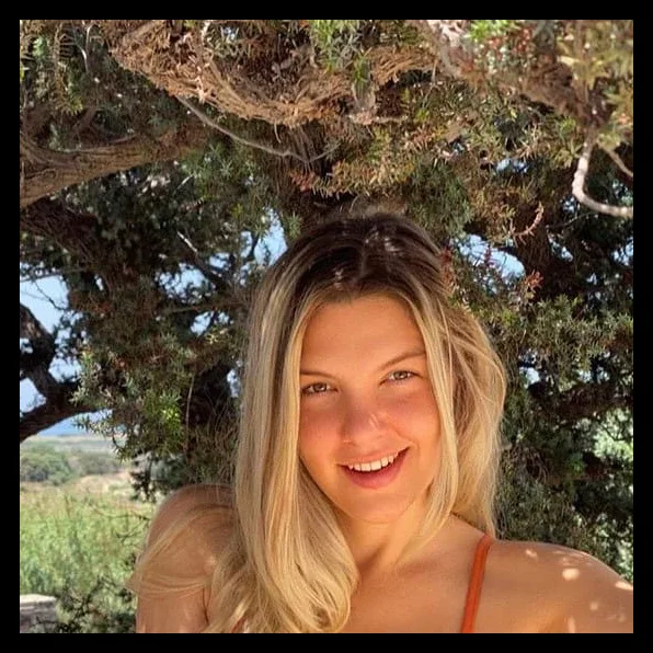 Mischa - natural and cute (; (@mischagoeswild) photo 2