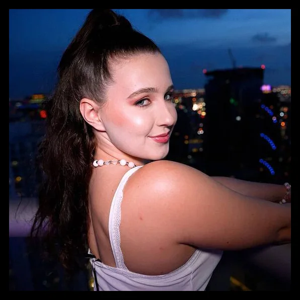 Alana Rose (@alanarose8) photo 2