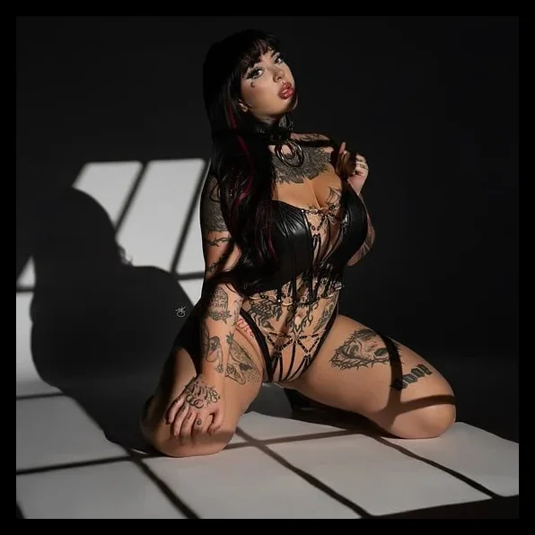 Angel🖤 (@angelsummer) photo 2