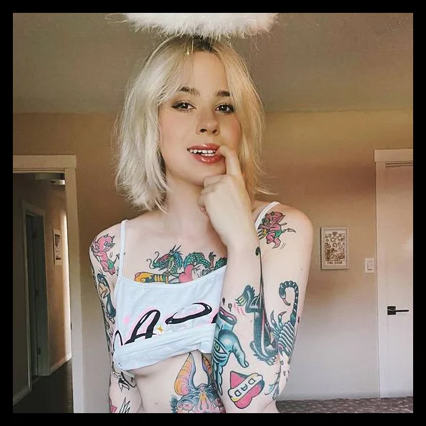 Annie Jay (@anniejay) photo 2