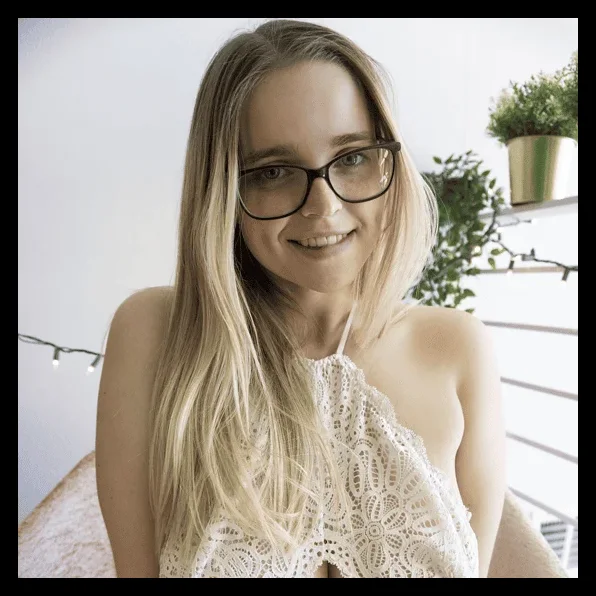 Codi Vore (@codivore) photo 2