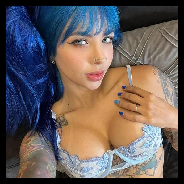 𝐅𝐥𝐚 ♡ 𝐘𝐨𝐮𝐫 𝐛𝐥𝐮𝐞 𝐠𝐢𝐫𝐥 (@flahsuicide) photo 2