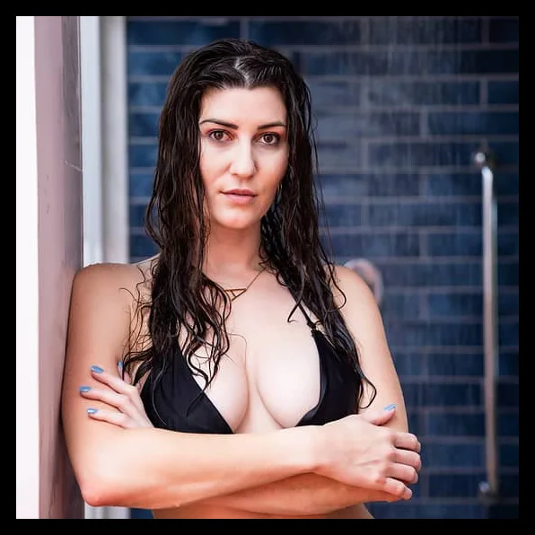 Amber Hahn (@imamberhahn) photo 2