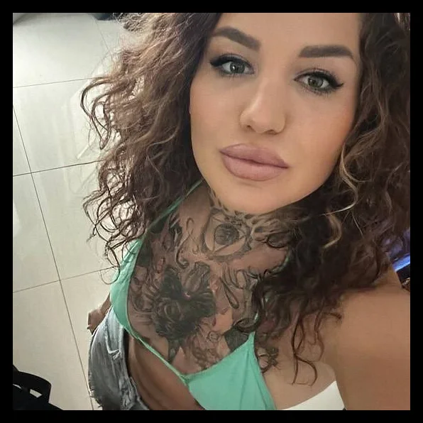 Katharina Lehner (@klwmma) photo 2
