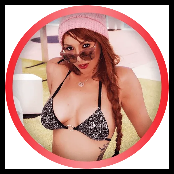 Lauren Phillips (@laurenfillsup) photo 2