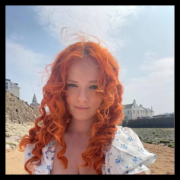 Sophie Jane (@redhead.girlnextdoor) photo 2