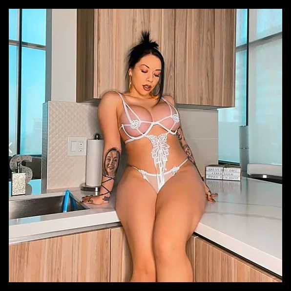 Salice Rose (@salicerose) photo 2