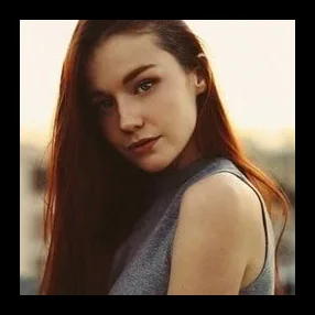 Emily Bloom (@theemilybloom) photo 2