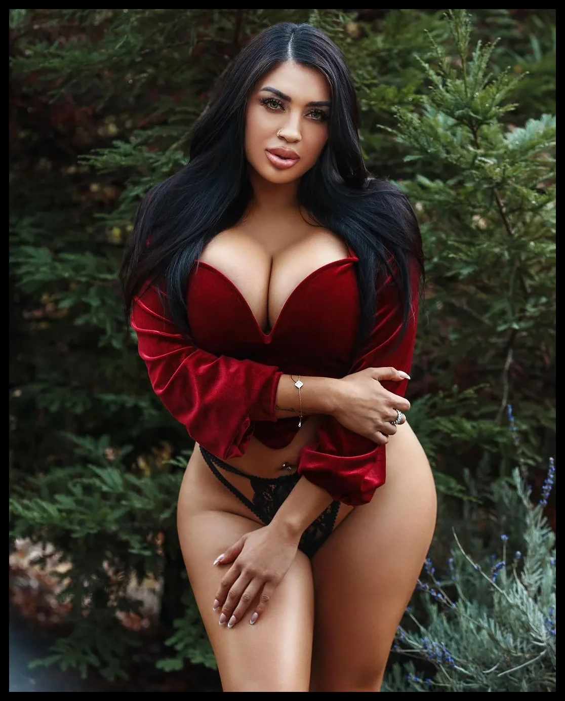 Queenbeeortega (@queenbeeortega) photo 2