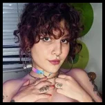 🦇Alaska🌸 (@alaskahot_pb)