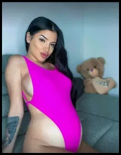 Alma Black 🖤 (@almablack)