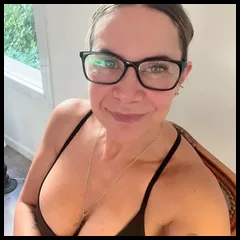 Mariela #1 MILF on OF! (@itsmiilfm)