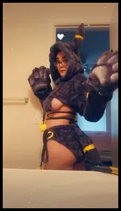KittyPeet (@prettykittypeet)