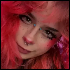 Fae ♠️ (@faebearx)