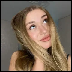 💝𝐋𝐢𝐭𝐭𝐥𝐞 𝐄𝐯𝐲 (@evy_little)