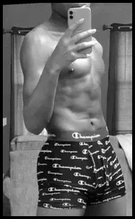 Baddie Boiii (@baddieboiii)