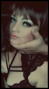 Vivian Crow VIP Lounge (@vcrow666)