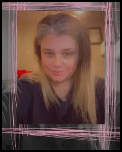 Nicole (@naughty_momma_nic)