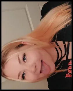 Chloe🤍 (@curvy_chick10)
