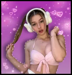 Lizi (@lizipurple)