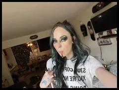 A (@shybymoonlight)