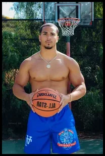 Papi Jay (@youngpapijayy)