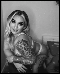 Blonde_Ell (@blonde_ell)