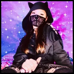 Feral Rae (@feralg0d)