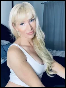Sexy Malibu Mommy (@sexymalibumommy)
