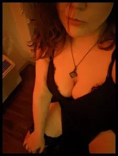 The Bad Dragon Queen (@thebaddragonqueen)