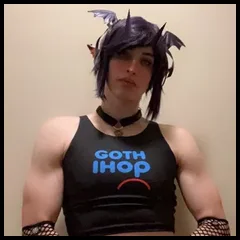 Bratty Succuboi (@brattysuccuboi)
