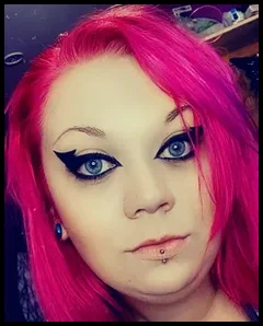 ToxicKissez (@toxickissez20)
