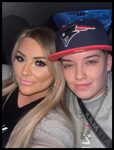 Ash &amp;amp; Jamie (@reallesbiansx)