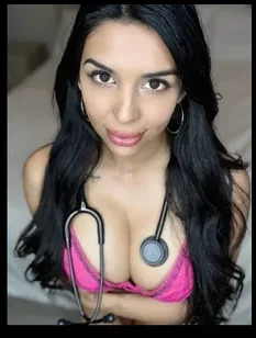 Camila Valentina (@camilavalentinaxo)
