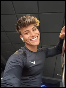 Denis Dosio 𝐓𝐎𝐏 𝟎.𝟏% (@denis.dosio)