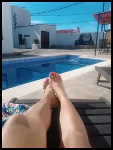 Asianfeet (@asianhosefeet)