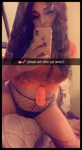 deepthroatkween (@deepthroatkween)