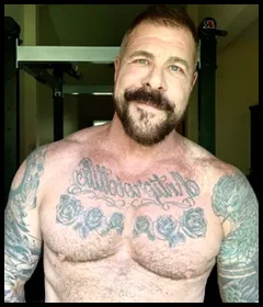 ROCCO STEELE (@roccosteelenyc)