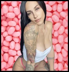 Custom Video’s Queen🔥💦🥵 (@mariaphlores)