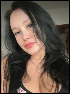 Aly Bunny (@victoria_christy)