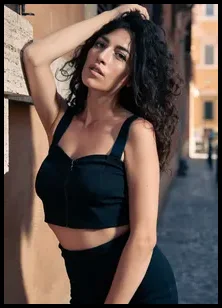 Alessandra Giulia (@alessandragiulia)