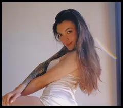 fruitsforbats • video store (@fruitsforbats.free)