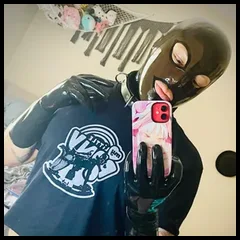 Bubble (@bubble_waffle)